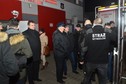 OSP Szynkielów ma nowy wóz strażacki. Witano go racami i fajerwerkami